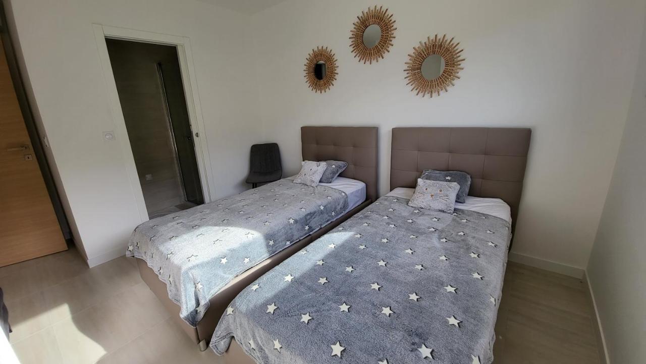 Villa Moderne De Standing Avec Piscine Privee A 400M De La Plage - 4 Chambres Конка Экстерьер фото